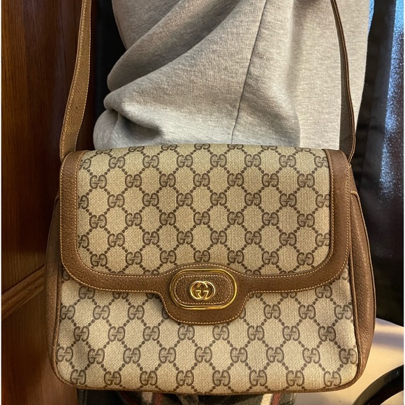 Gucci Handbags - Gucci Vintage Shoulder Bag